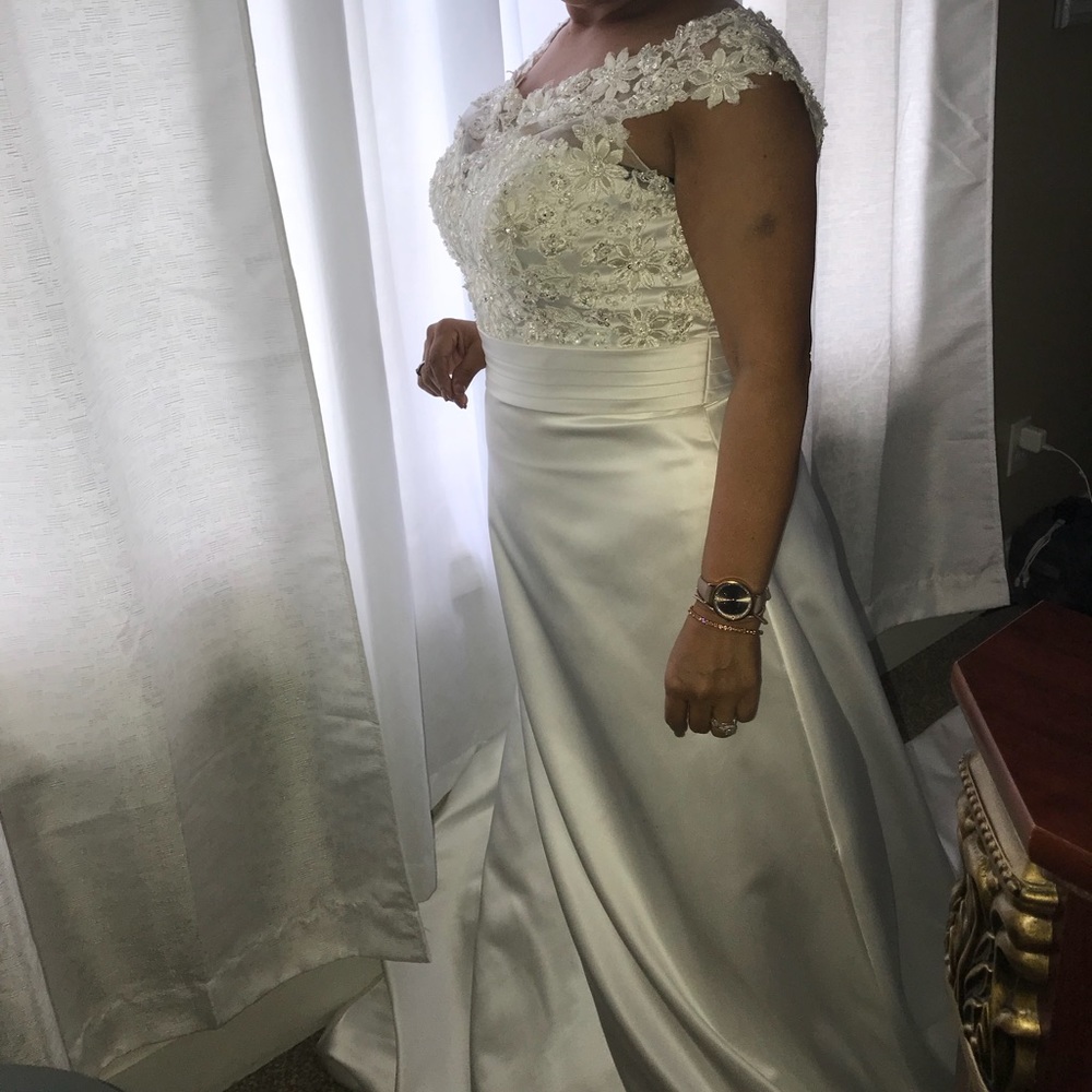 Wedding dress